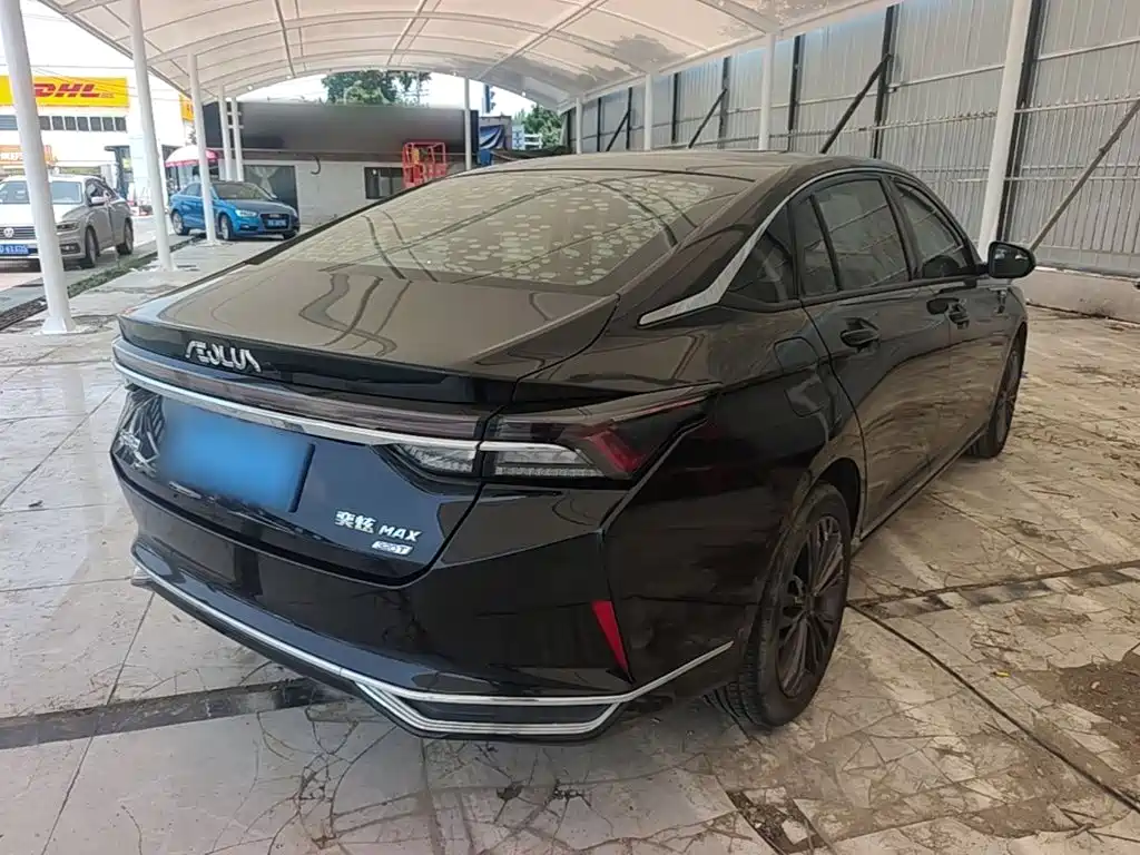 Yixuan max 2021 1.5T Ultra Daddy Edition купить на сайте DeffCars