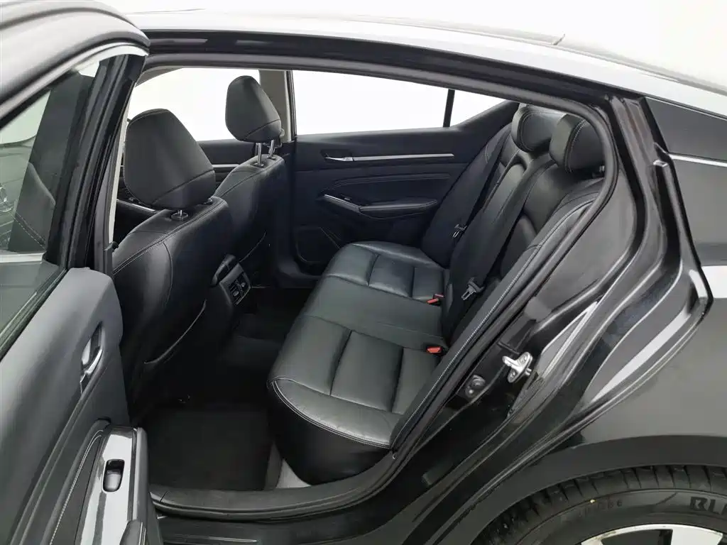 Teana 2019 2.0L XL Upper Smart Travel Edition купить на сайте DeffCars