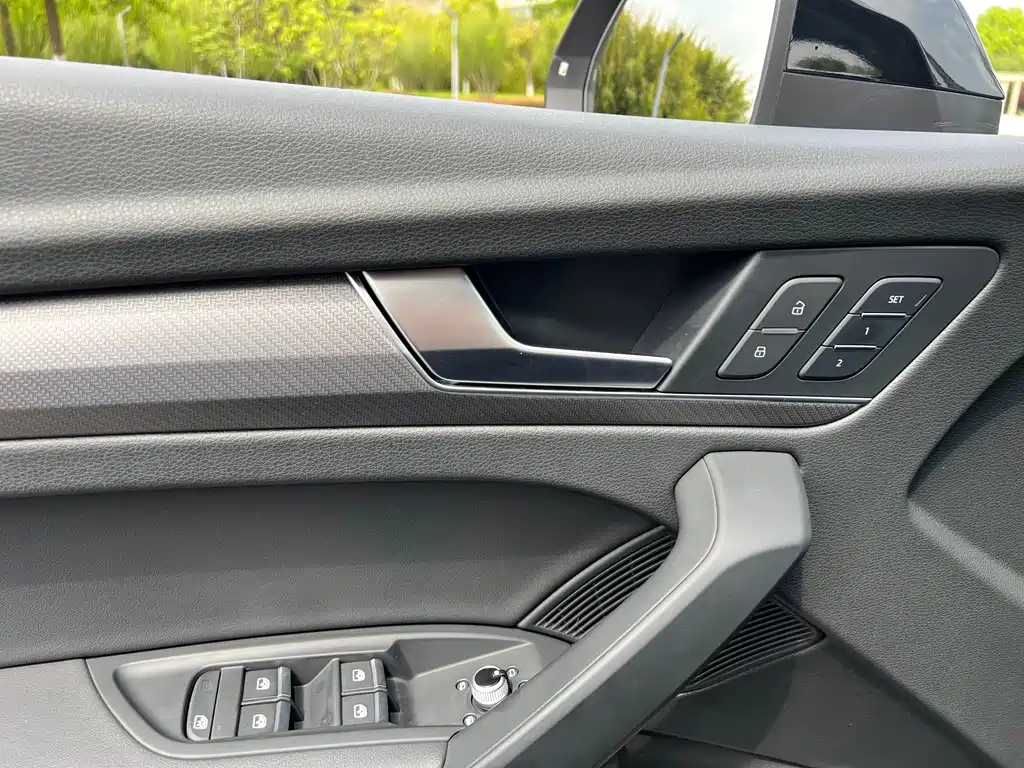 Audi Q5L 2022 45T luxury and dynamic model купить на сайте DeffCars