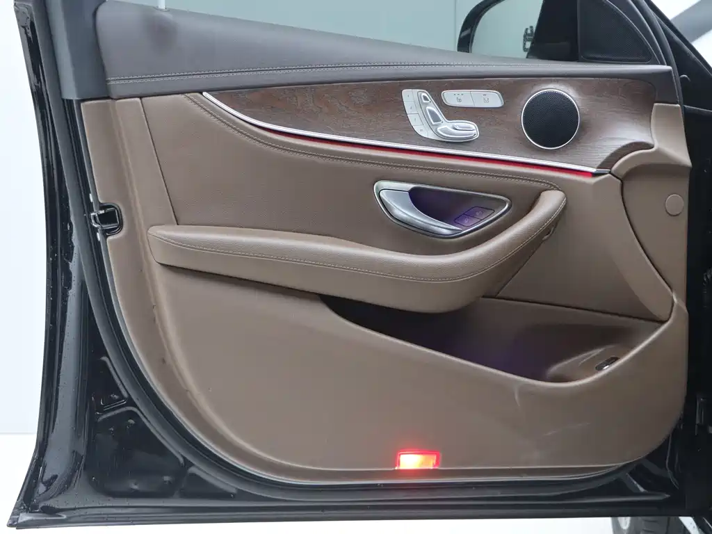 Mercedes-Benz E-Class 2023 E 300 L Fashion купить на сайте DeffCars