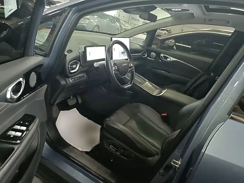 Aion V 2024 Plus 70 Star Yellow Edition Tri-Yuan Lithium купить на сайте DeffCars