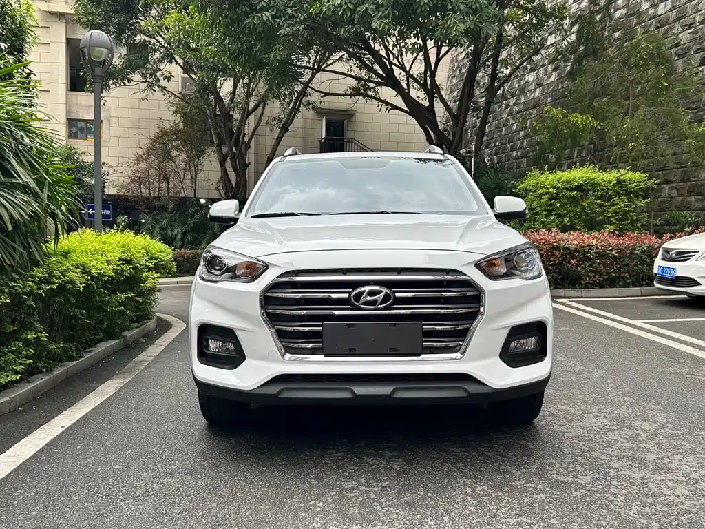 Beijing Hyundai ix35 2019 2.0L automatic two-wheel drive Zhiyong·Enjoy Edition National VI купить на сайте DeffCars