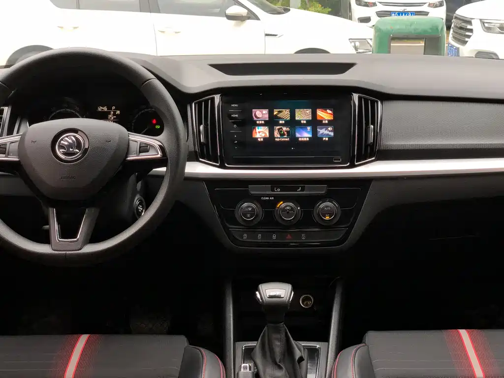 Komic 2020 GT TSI230 DSG Ultimate Edition National VI купить на сайте DeffCars