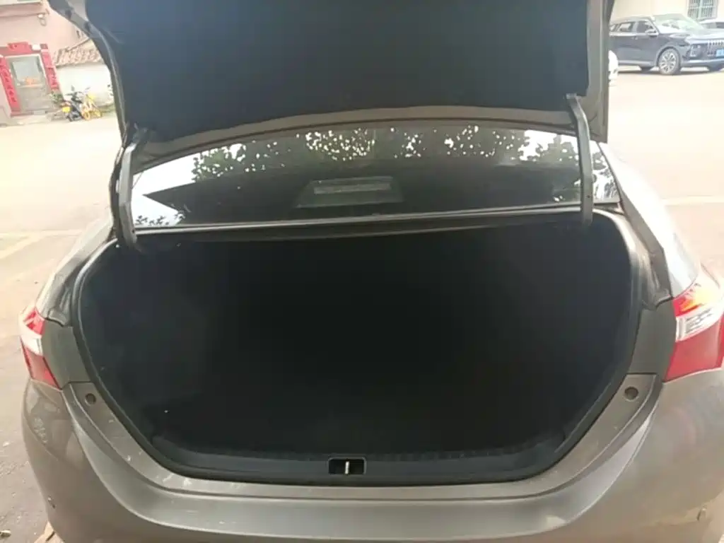 Corolla 2014 1.6L CVT GL-i купить на сайте DeffCars