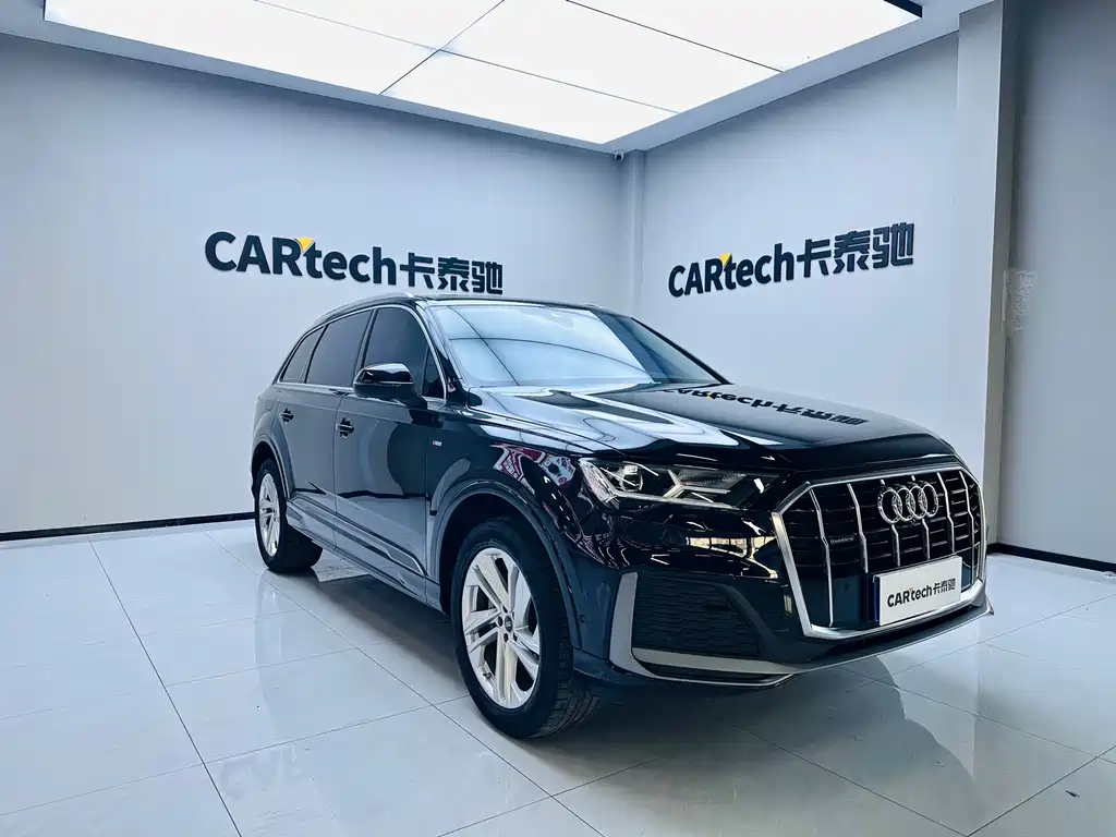 Audi Q7 2022 45 TFSI quattro S line sport купить на сайте DeffCars