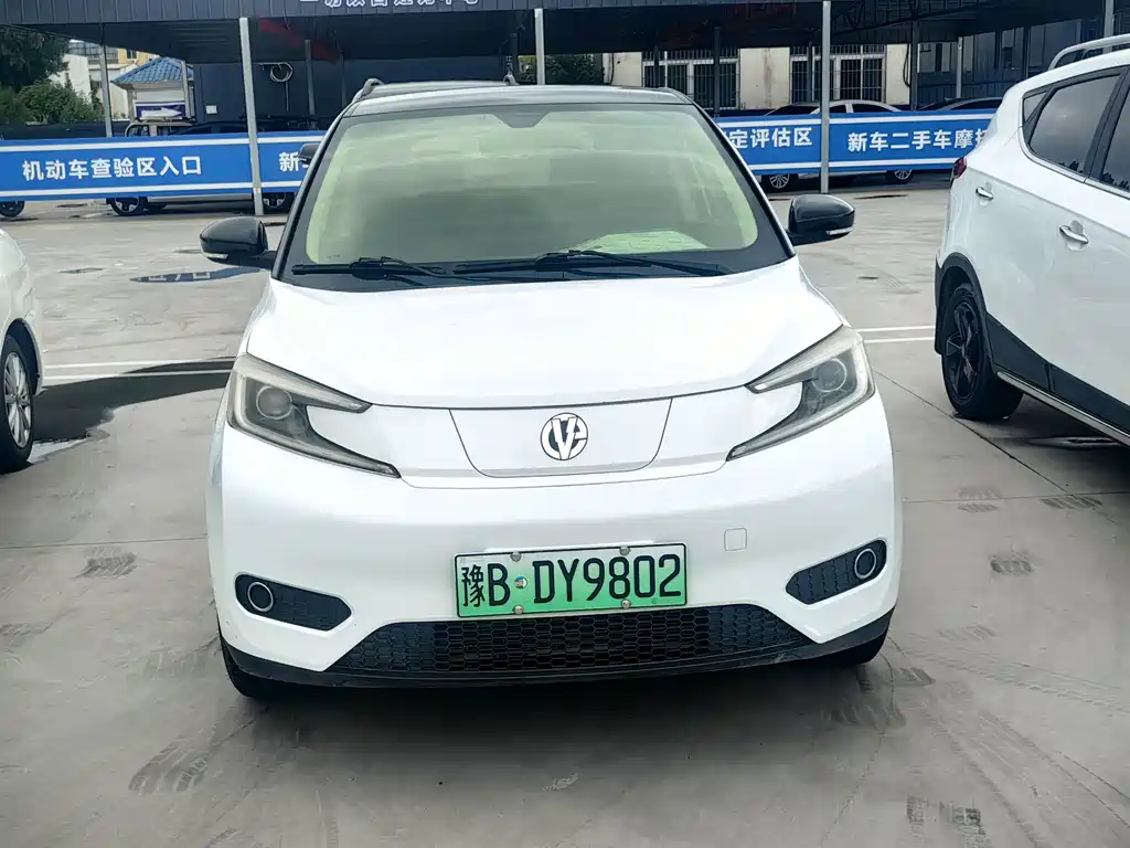 YOUNG Guang Xiaoxin 2021 S400 4-seater купить на сайте DeffCars