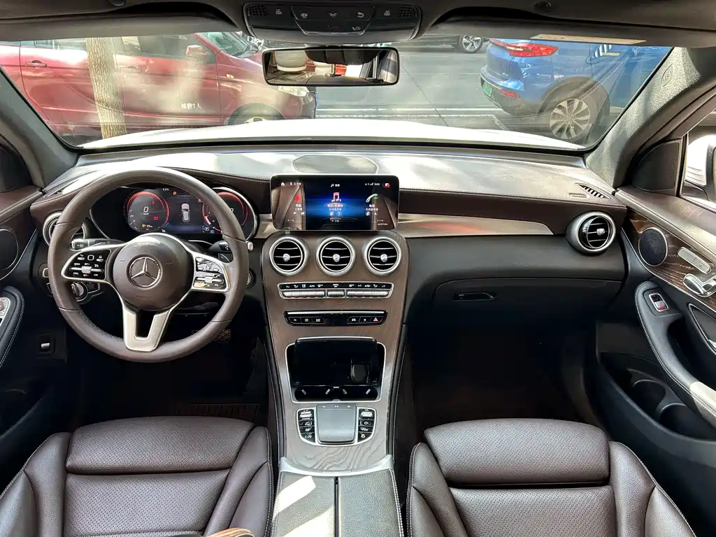 Mercedes-Benz GLC 2021 GLC 260 L 4MATIC luxury model купить на сайте DeffCars