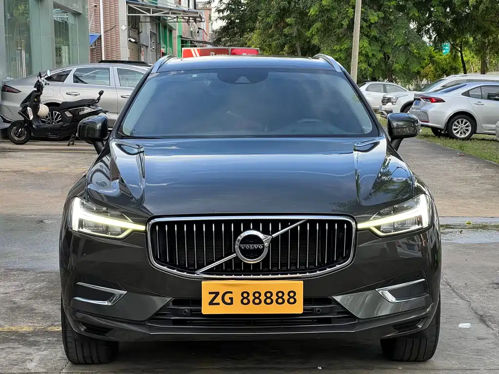 Volvo XC60 2020 T5 four-wheel drive Zhiyuan Deluxe Edition купить на сайте DeffCars