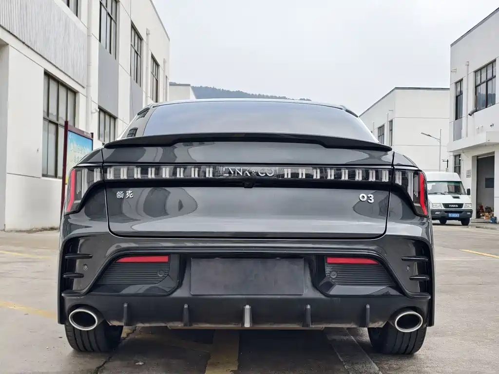 Lynk & Co 03 2023 2.0TD DCT Pro купить на сайте DeffCars