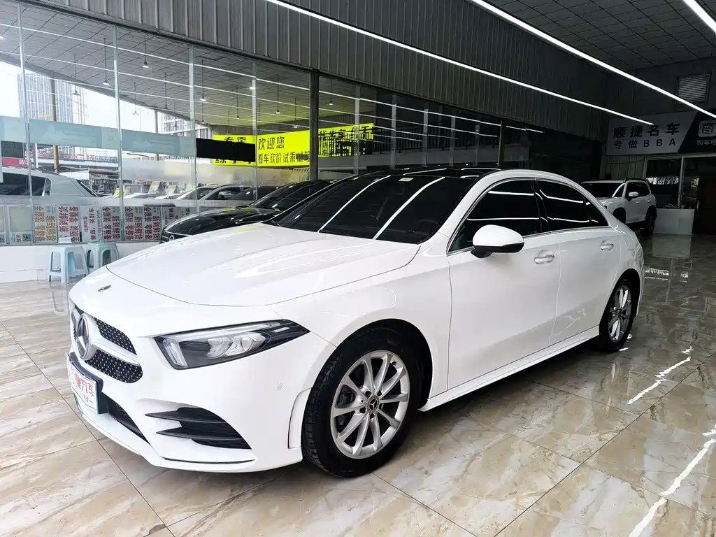 Mercedes-Benz A-Class 2021 A 200 L Sports Sedan Dynamic Type купить на сайте DeffCars