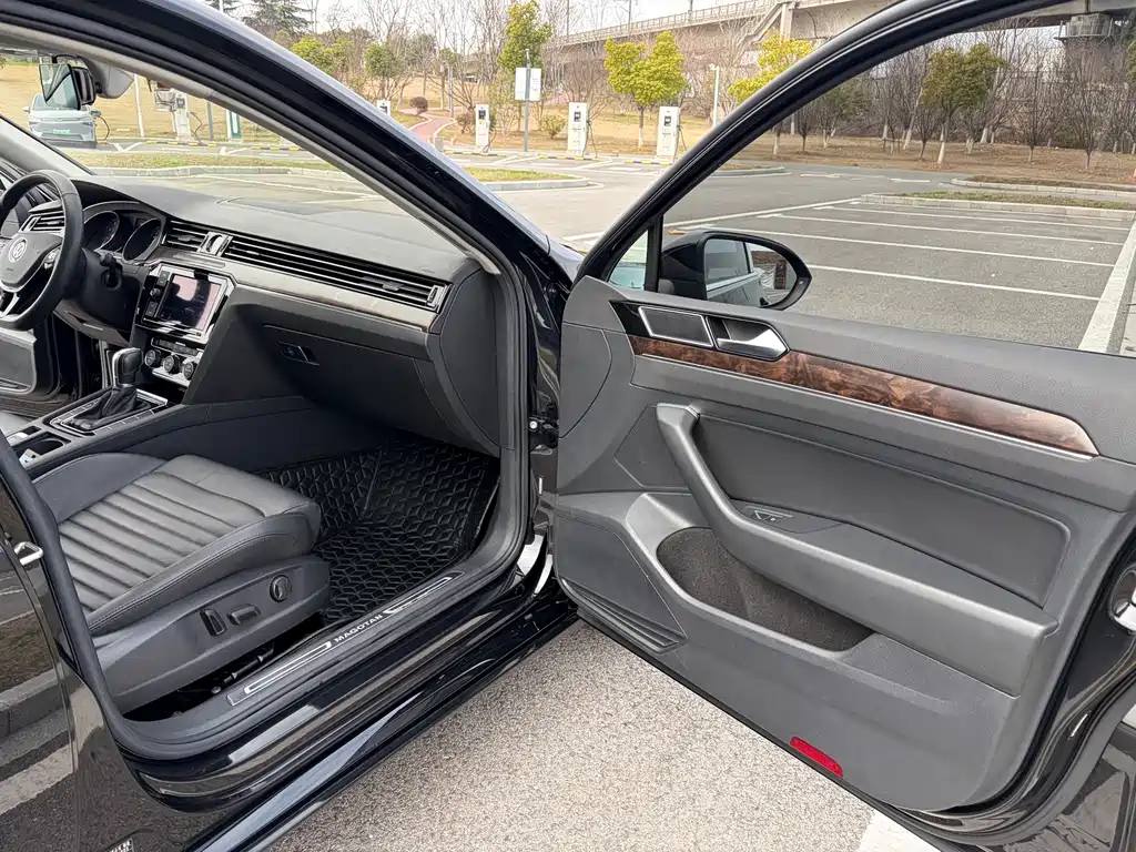 Magotan 2019 330TSI DSG luxury model National V купить на сайте DeffCars