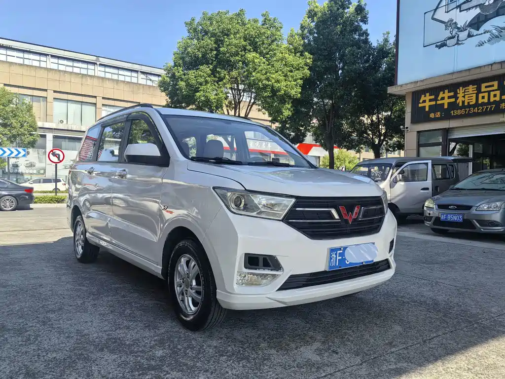 Wuling Hongguang 2018 1.5L Classic S Basic Model купить на сайте DeffCars
