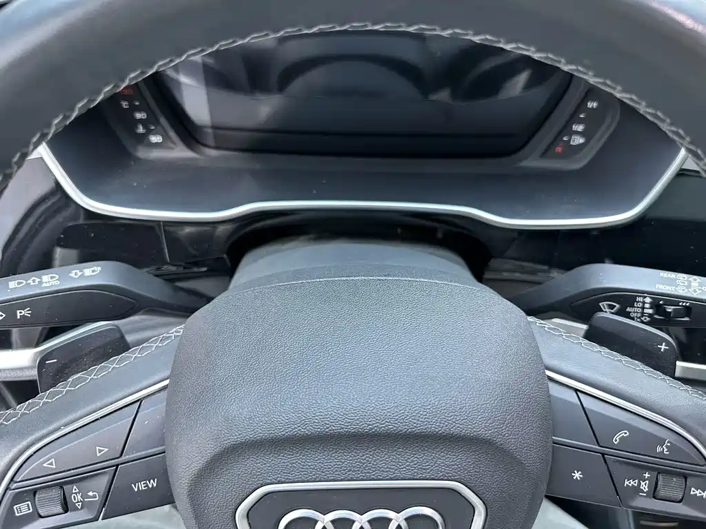 Audi Q3 2024 35 TFSI stylish and dynamic купить на сайте DeffCars