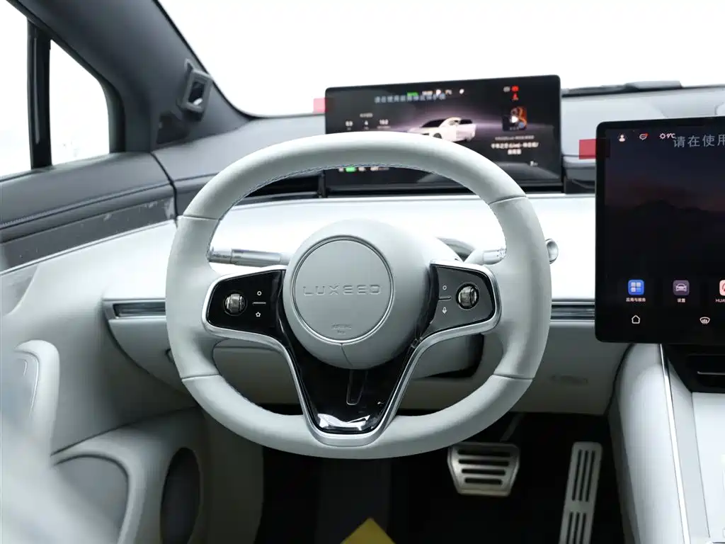Zhijie S7 2024 Pro купить на сайте DeffCars