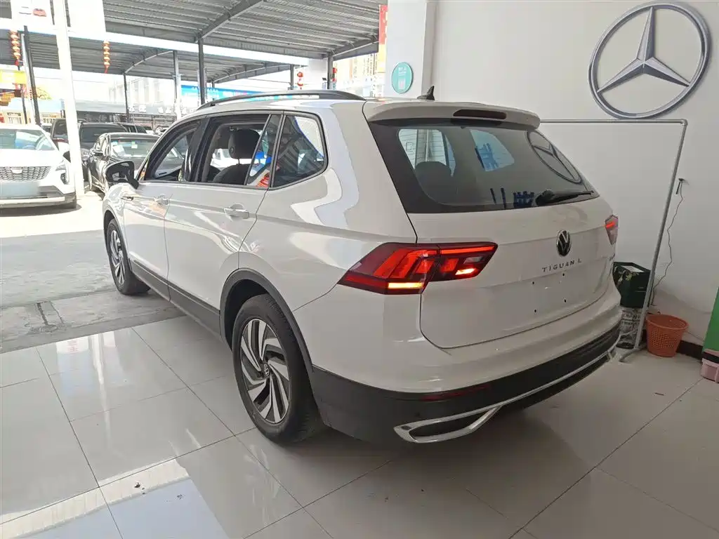 Tiguan L 2022 330TSI automatic two-wheel drive comfort version купить на сайте DeffCars