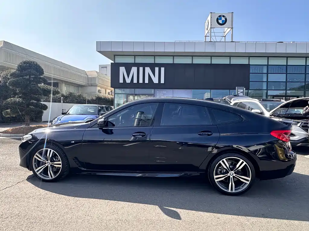 BMW 6 Series GT 2022 630i M Sports Package купить на сайте DeffCars