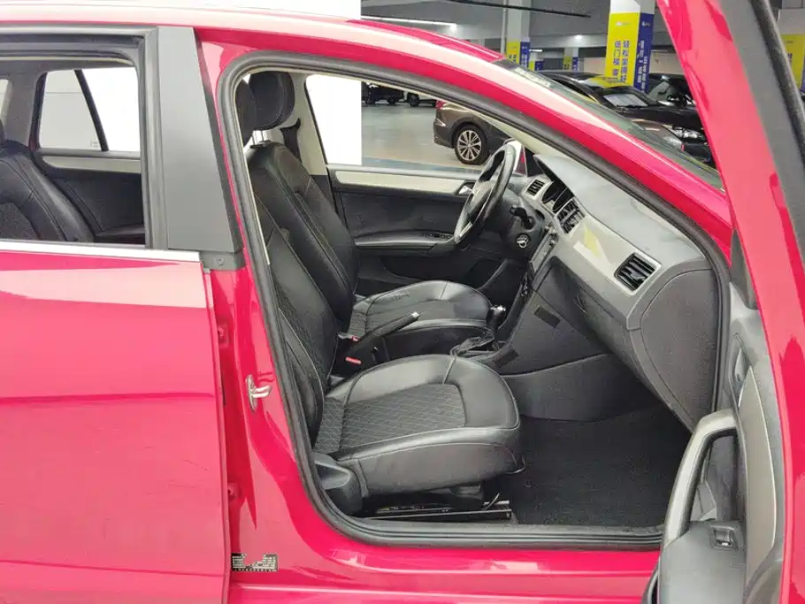 Xindong (Rapid Spaceback) 2019 1.5L automatic comfort version купить на сайте DeffCars
