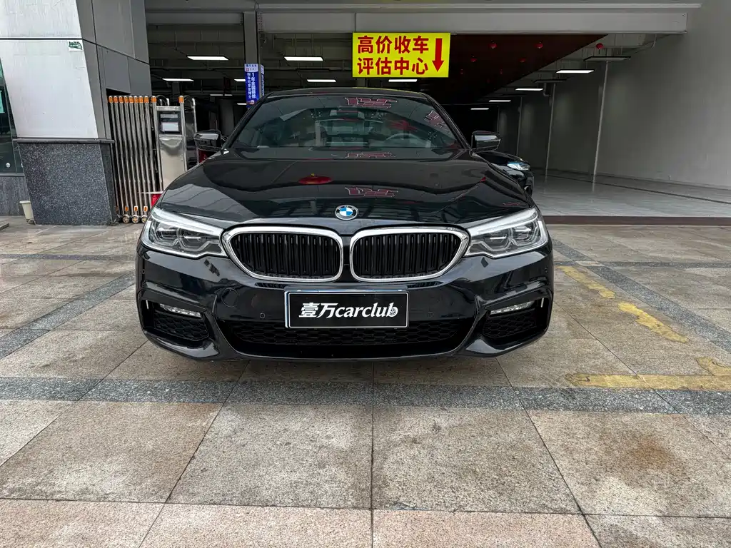 BMW 5 Series 2018 facelift 530Li leading M sports package купить на сайте DeffCars