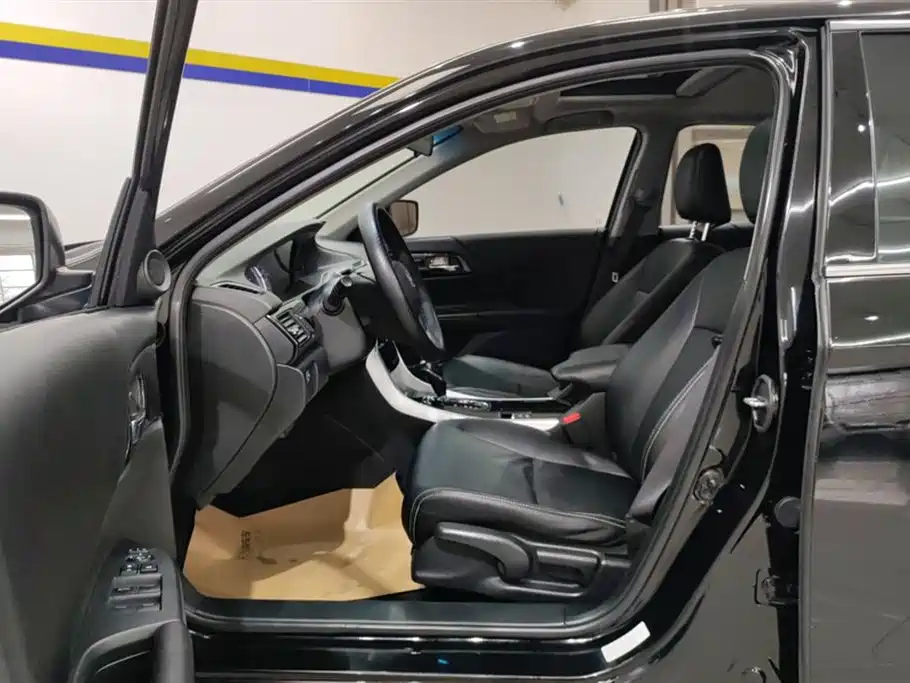 Accord 2016 2.0L Comfort Edition купить на сайте DeffCars