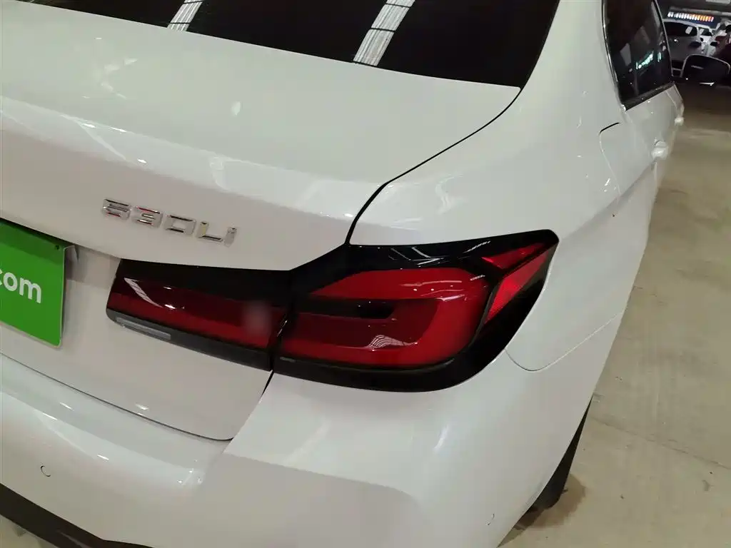 BMW 5 Series 2021 530Li Leading M Sports Package купить на сайте DeffCars