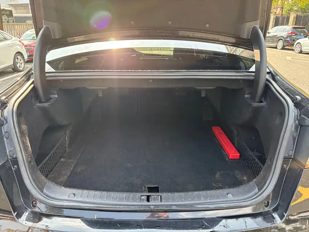 Zotye Z700 2018 model Z700H 1.8T DCT exclusive model купить на сайте DeffCars