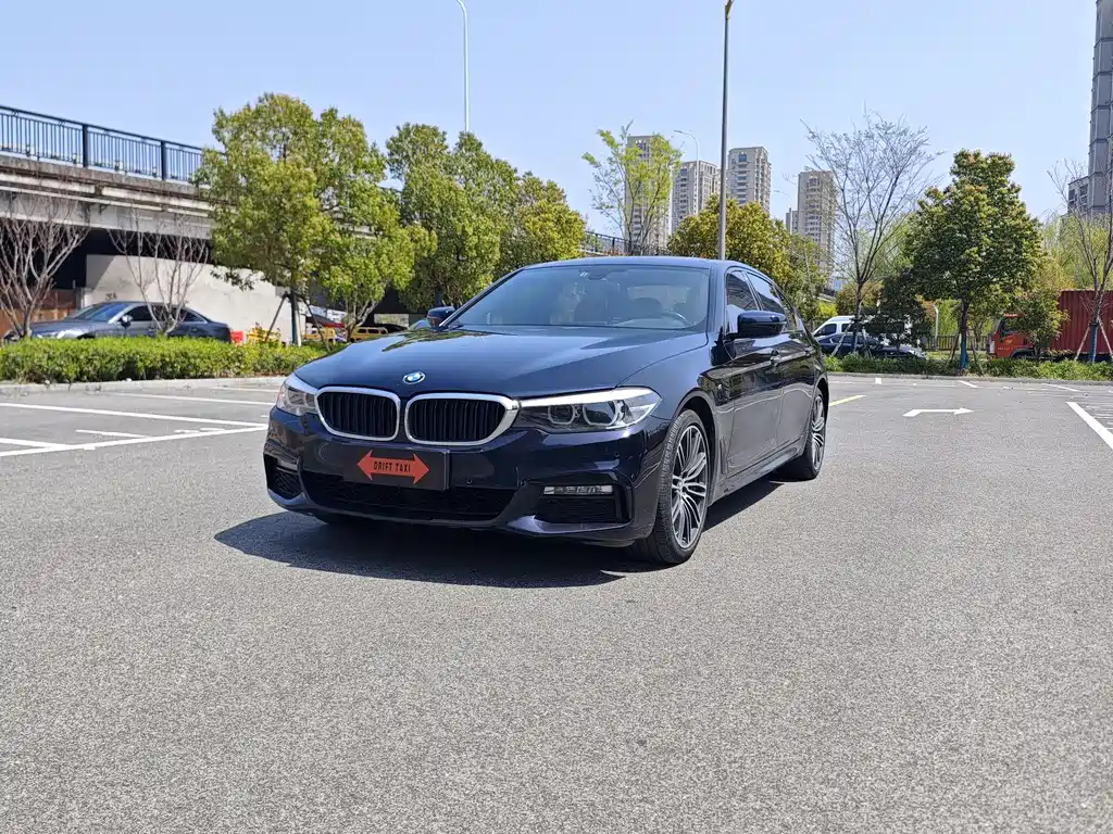 BMW 5 Series 2018 530Li Leading M Sports Package купить на сайте DeffCars