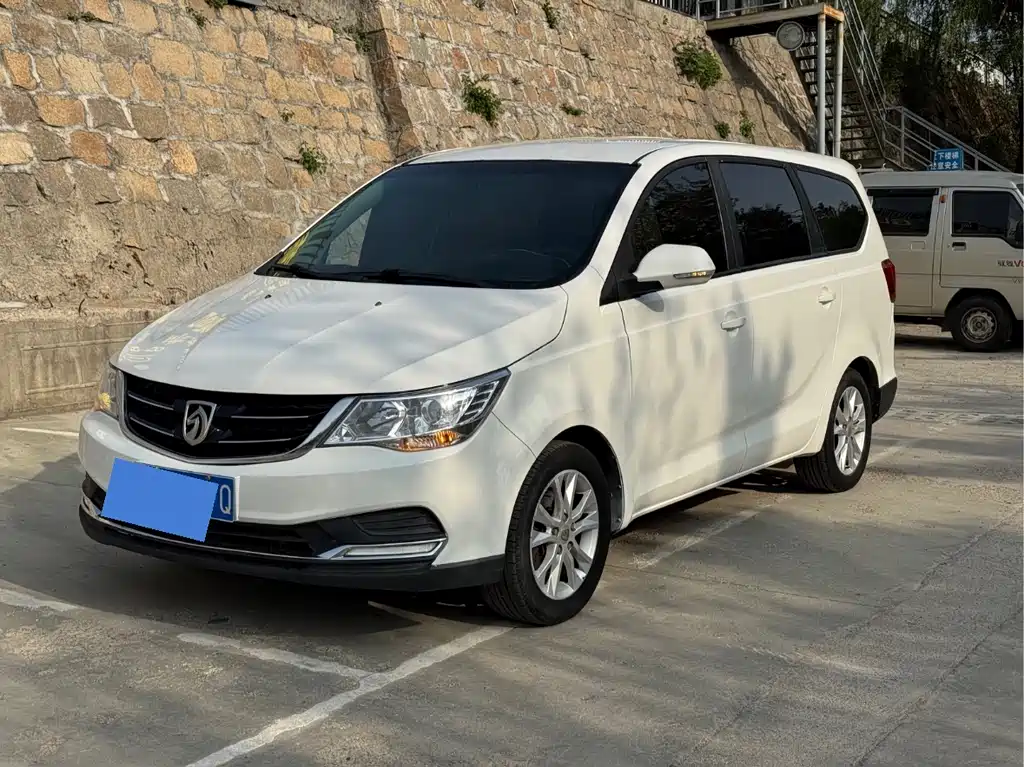 Baojun 730 2016 1.5T manual comfort type 7 seats купить на сайте DeffCars