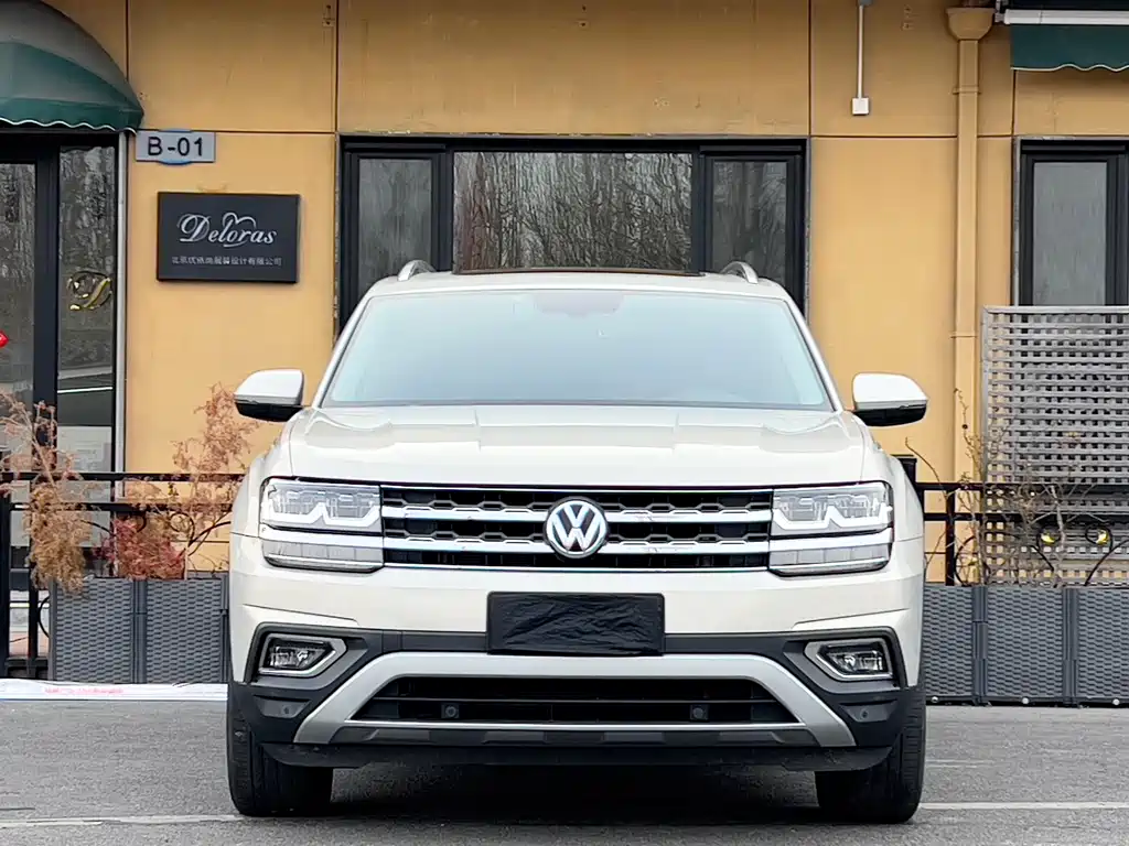 Touron 2017 380TSI four-wheel drive luxury version купить на сайте DeffCars