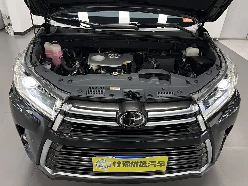 Highlander 2018 2.0T four-wheel drive premium version, 7 seats, National VI купить на сайте DeffCars