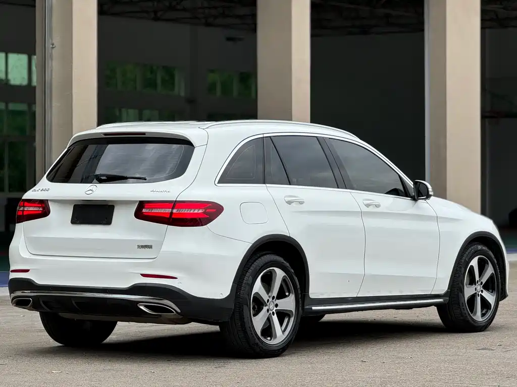 Mercedes-Benz GLC 2016 GLC 300 4MATIC Dynamic купить на сайте DeffCars
