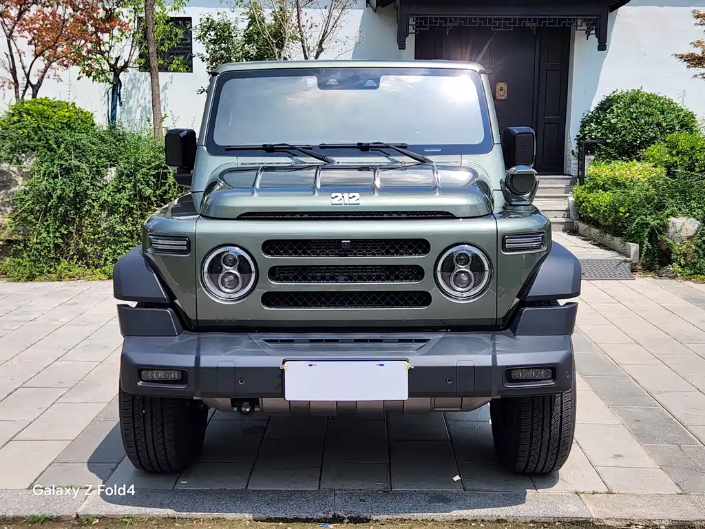 212 T01 2024 2.0T Explorer купить на сайте DeffCars