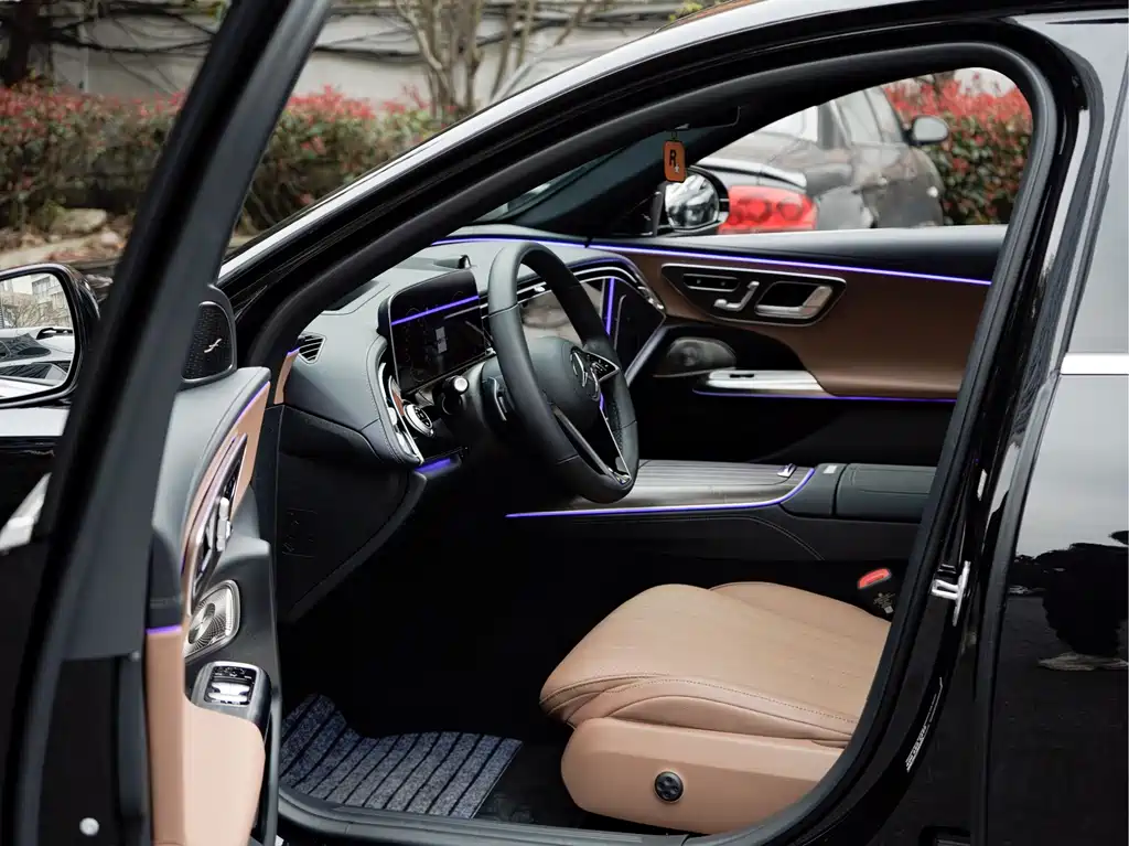 Mercedes-Benz E-Class 2024 E 300 L Premium Model купить на сайте DeffCars