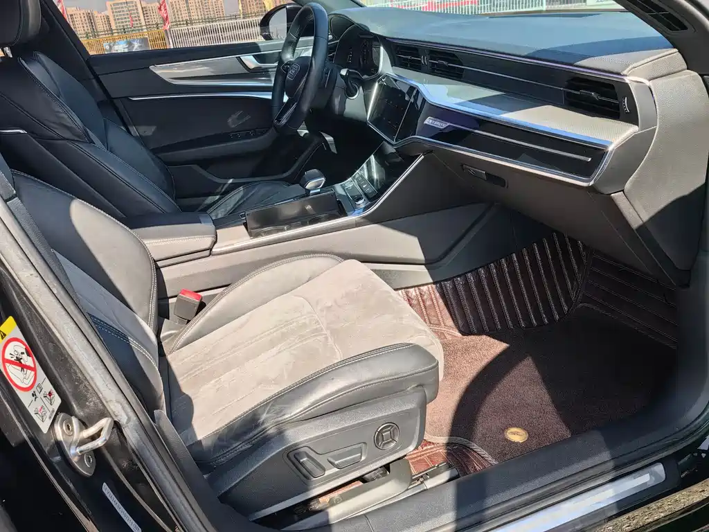 Audi A6L 2019 45 TFSI Premium Dynamic Model купить на сайте DeffCars