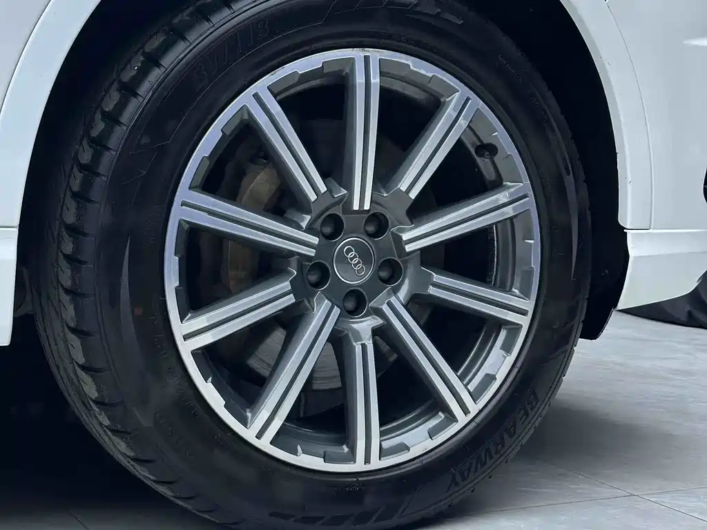 Audi Q7 2016 45 TFSI S line sports model купить на сайте DeffCars
