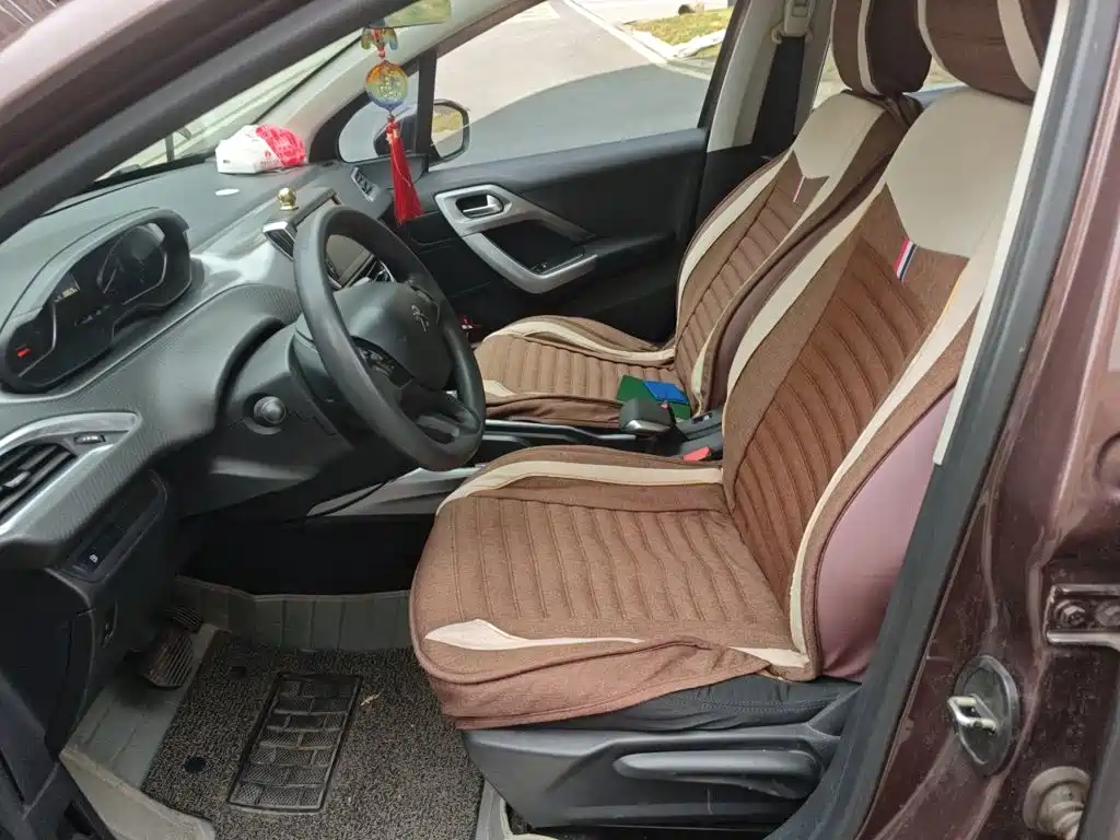 Peugeot 2008 2014 1.6L automatic pilot version купить на сайте DeffCars