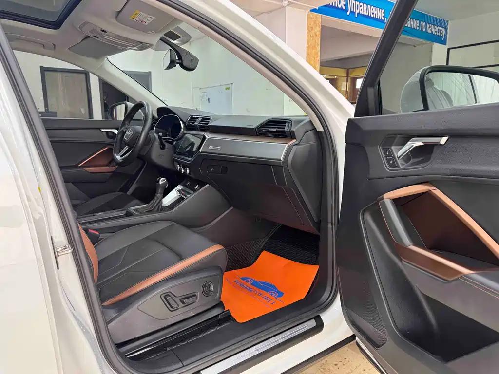 Audi Q3 2022 35 TFSI Fashionable and Dynamic купить на сайте DeffCars