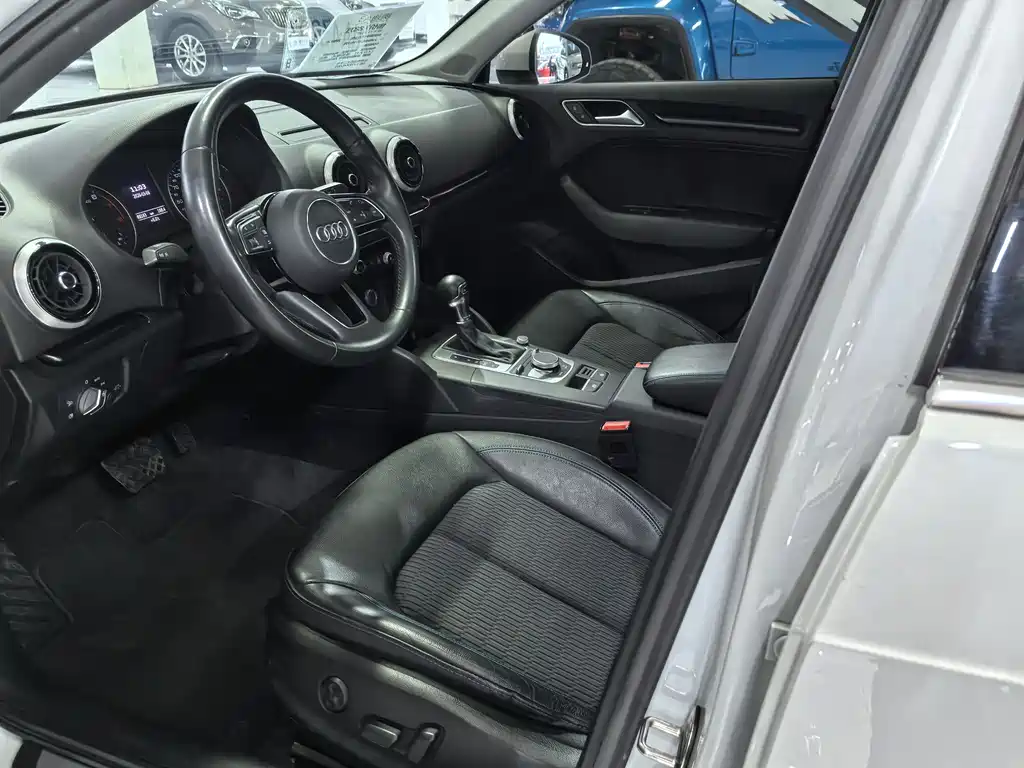 Audi A3 2019 Sportback 35 TFSI Fashion Type National VI купить на сайте DeffCars