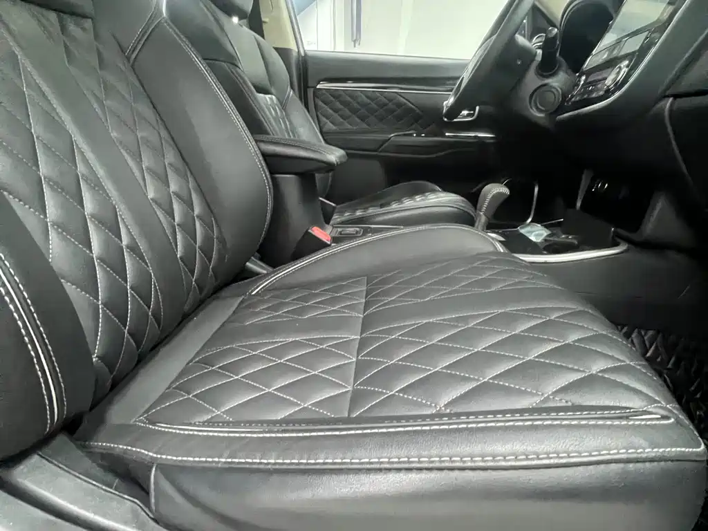 Outlander 2021 2.0L 2WD Enjoy Edition 5 seats купить на сайте DeffCars