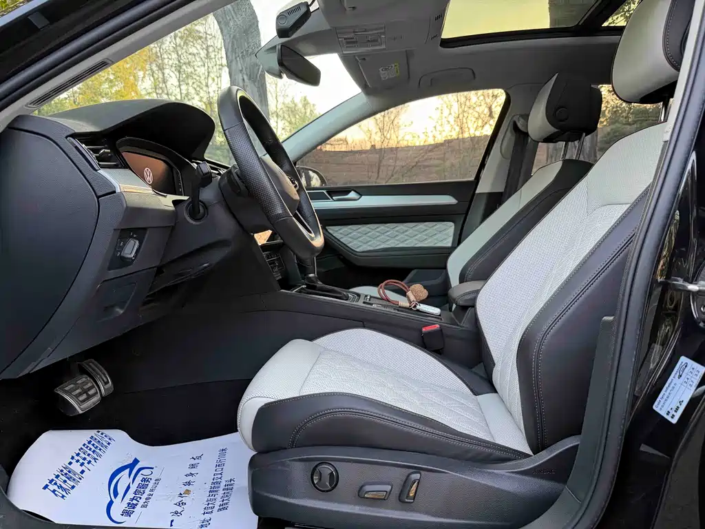 Magotan 2024 model 2 million public model 330TSI DSG luxury model купить на сайте DeffCars