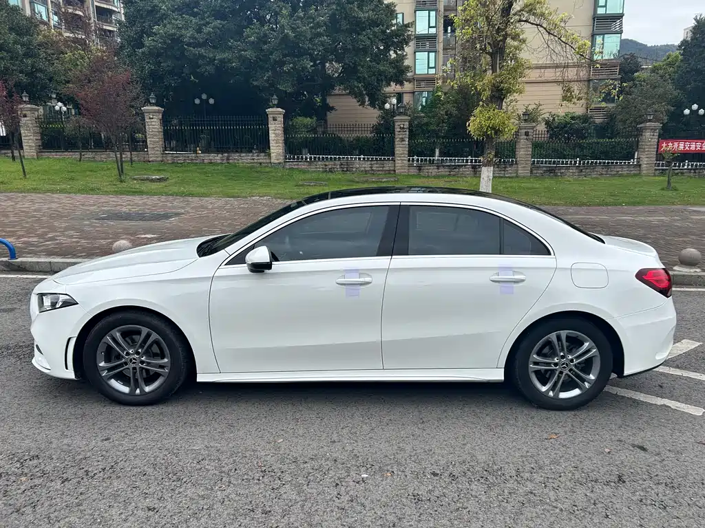 Mercedes-Benz A-Class 2021 facelift A 180 L sports sedan купить на сайте DeffCars