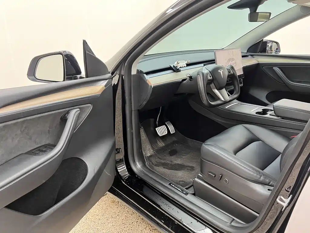Model Y 2022 Performance high-performance all-wheel drive version купить на сайте DeffCars