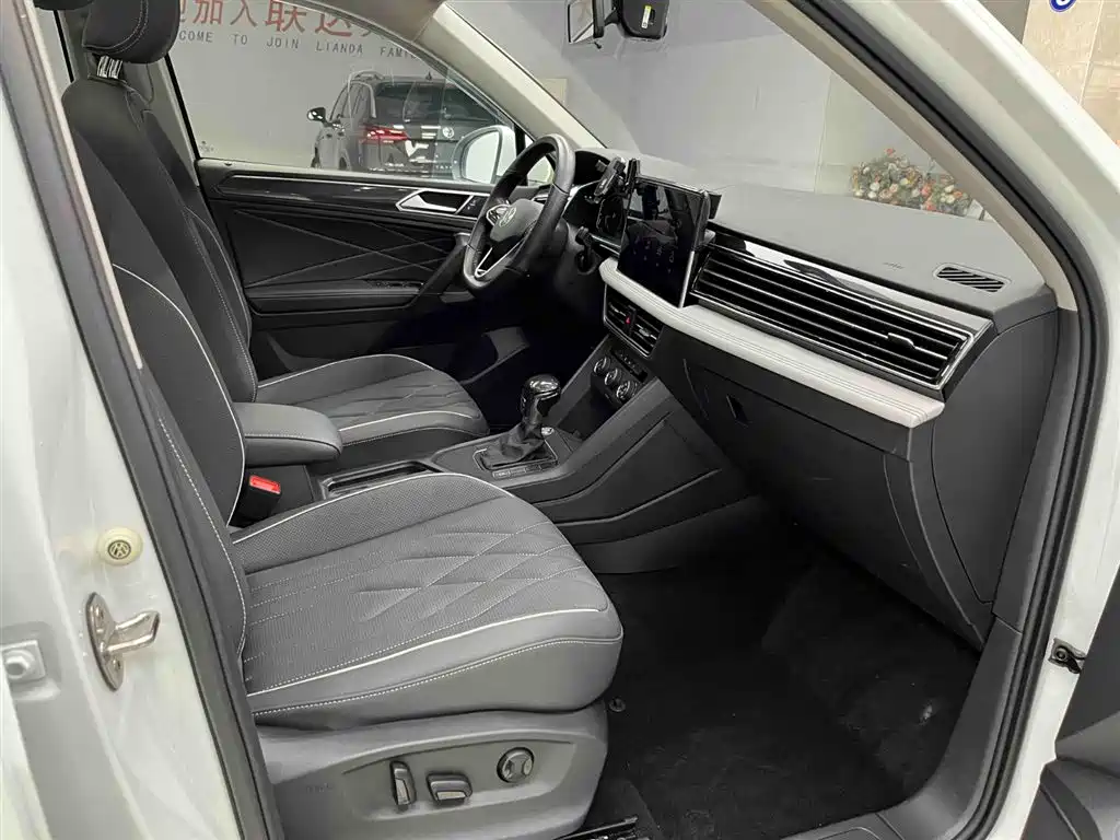 Tiguan L 2023 280TSI automatic two-wheel drive Chaochuang limited edition купить на сайте DeffCars