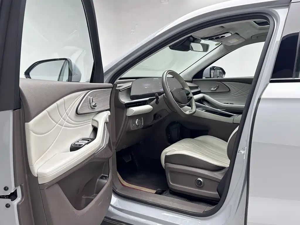 Yaoguang C-DM 2024 1.5T long battery life Pro купить на сайте DeffCars