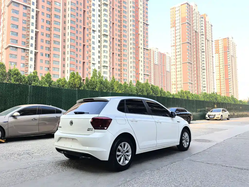 Polo 2019 Plus 1.5L Automatic Colorful Technology Edition купить на сайте DeffCars
