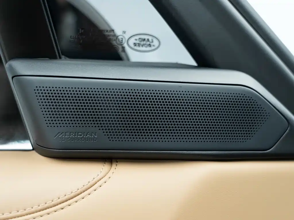 Range Rover 2023 3.0 L6 400PS Genesis Extended Edition купить на сайте DeffCars