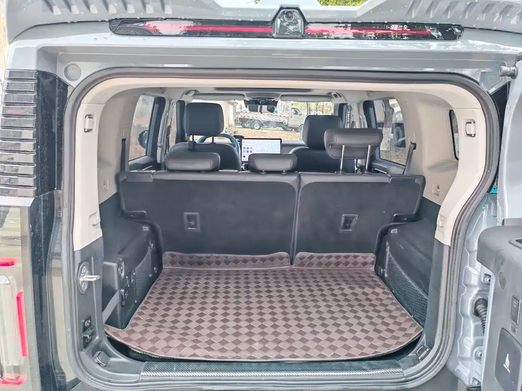 Jietu Traveler 2023 2.0T four-wheel drive crossover PRO купить на сайте DeffCars