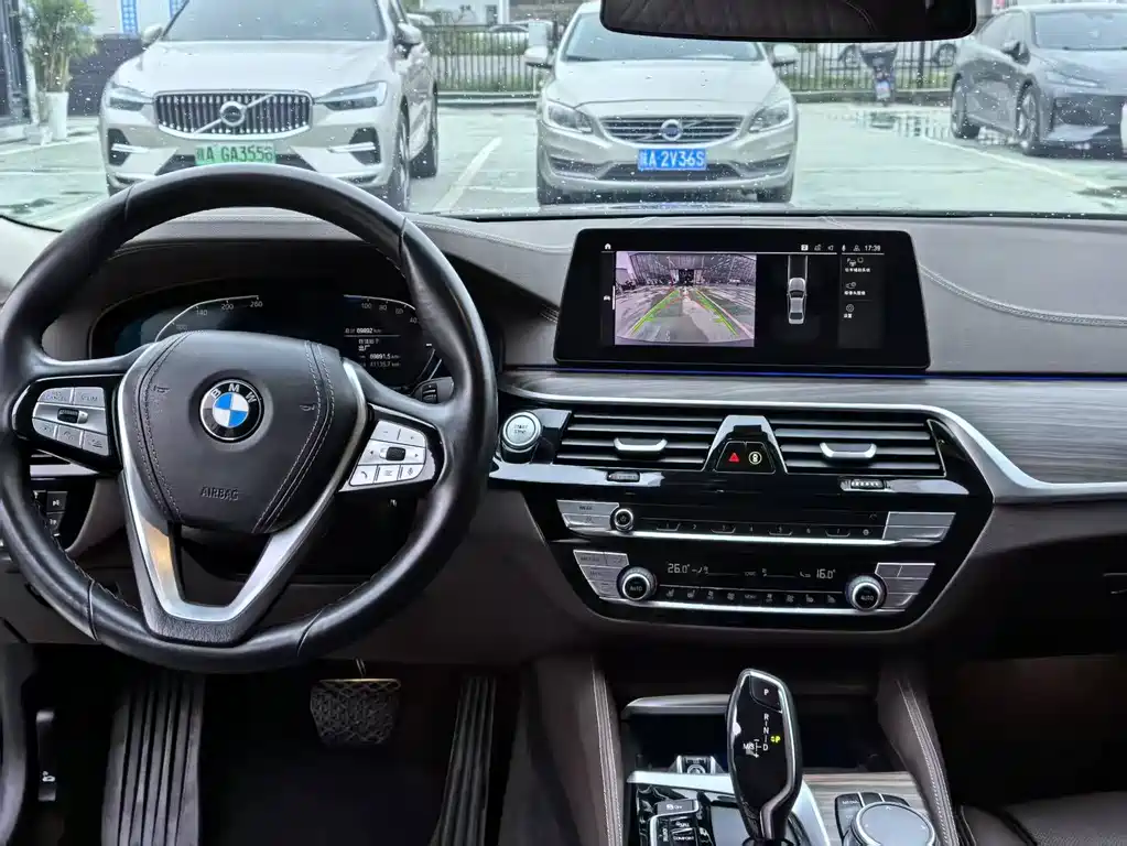 BMW 5 Series New Energy 2020 Mileage Upgraded Version 530Le Pioneer Version купить на сайте DeffCars
