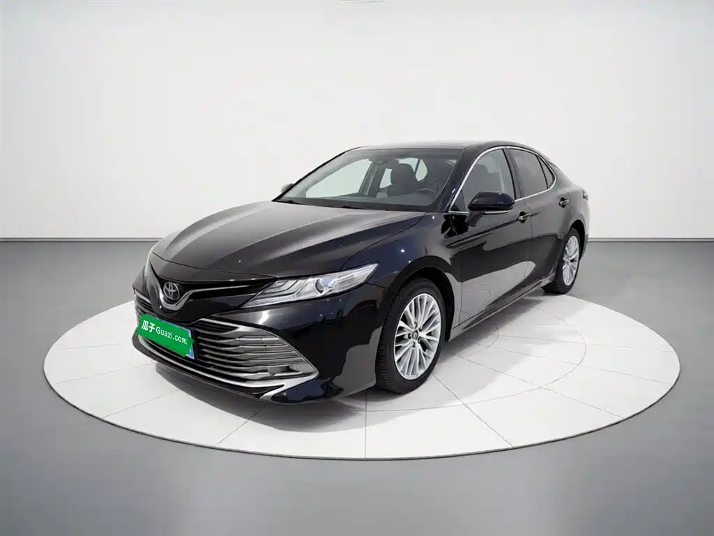 Camry 2018 2.5G Deluxe Edition купить на сайте DeffCars