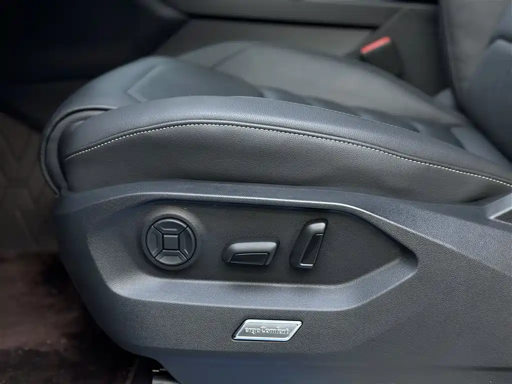 Touareg 2021 2.0TSI Pilot Special Edition купить на сайте DeffCars