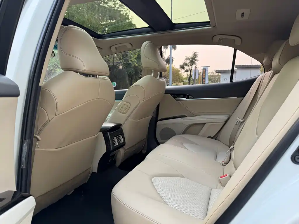 Camry 2019 2.5G Deluxe Edition National V купить на сайте DeffCars